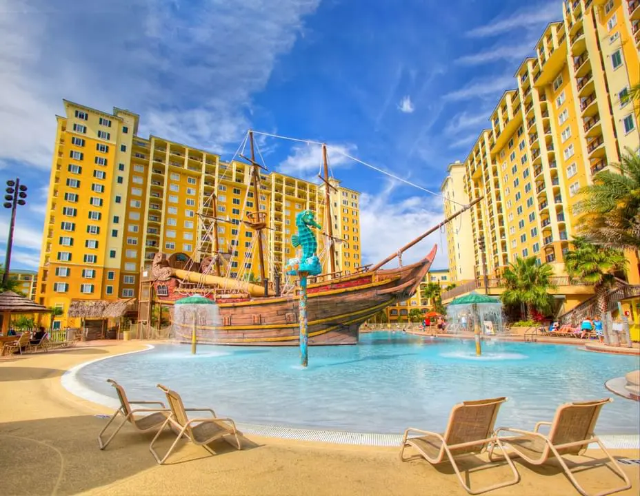 Save Up to 40% on Orlando Stays with Theme-Park Shuttles
