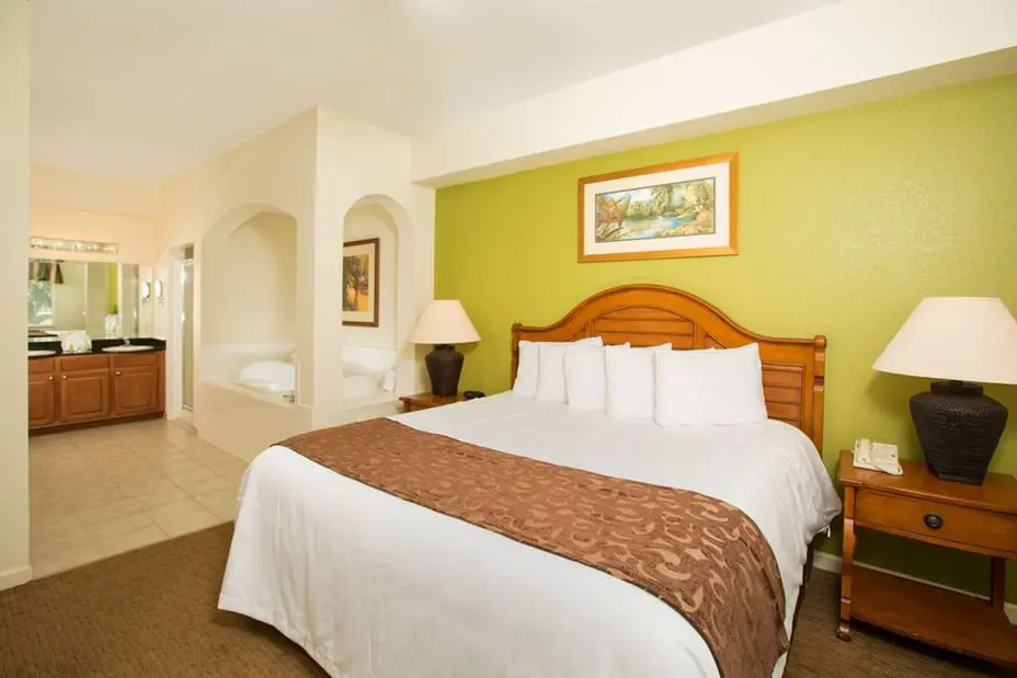 Spacious Orlando Family Suites Close to Walt Disney World®